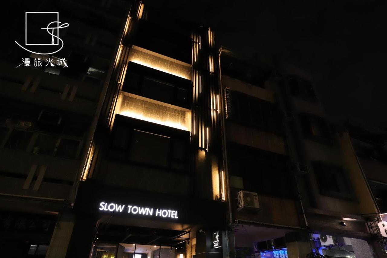 Slow Town Hotel-Glowing Taichung Eksteriør bilde