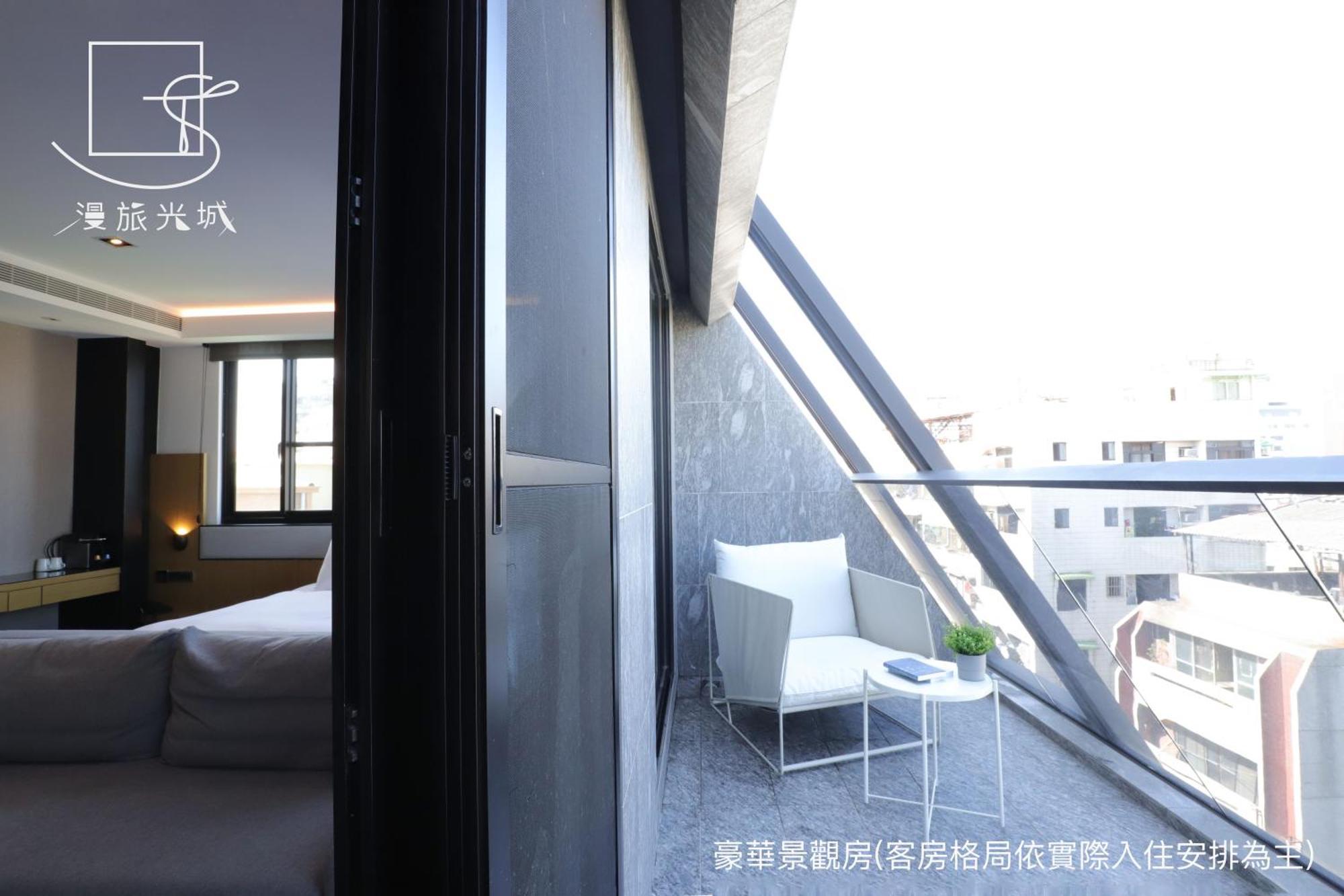 Slow Town Hotel-Glowing Taichung Rom bilde