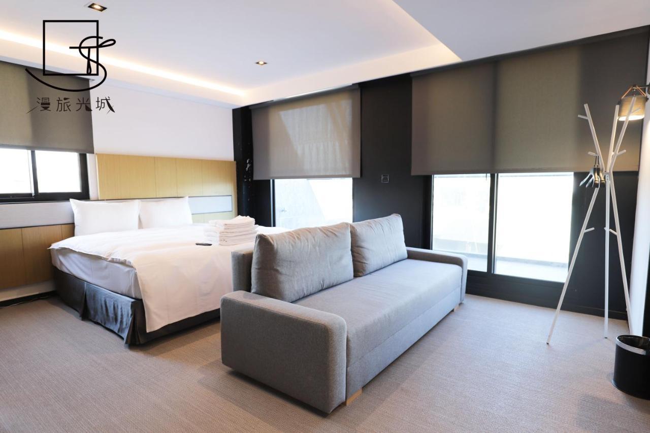 Slow Town Hotel-Glowing Taichung Eksteriør bilde